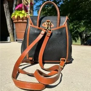 Dooney & Bourke | Bags | Vintage Dooney Bourke Canyon All  display picture 1